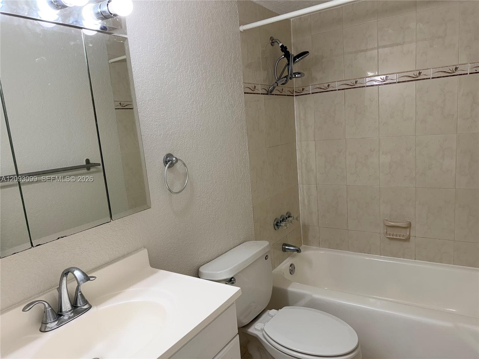 HEMISPHERES CONDO · #18C in Hallandale Beach - Photo 5