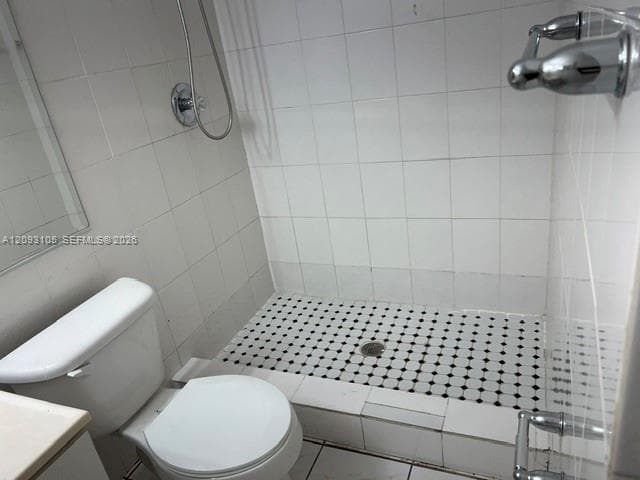 1546 W 77th St #0 photo 11