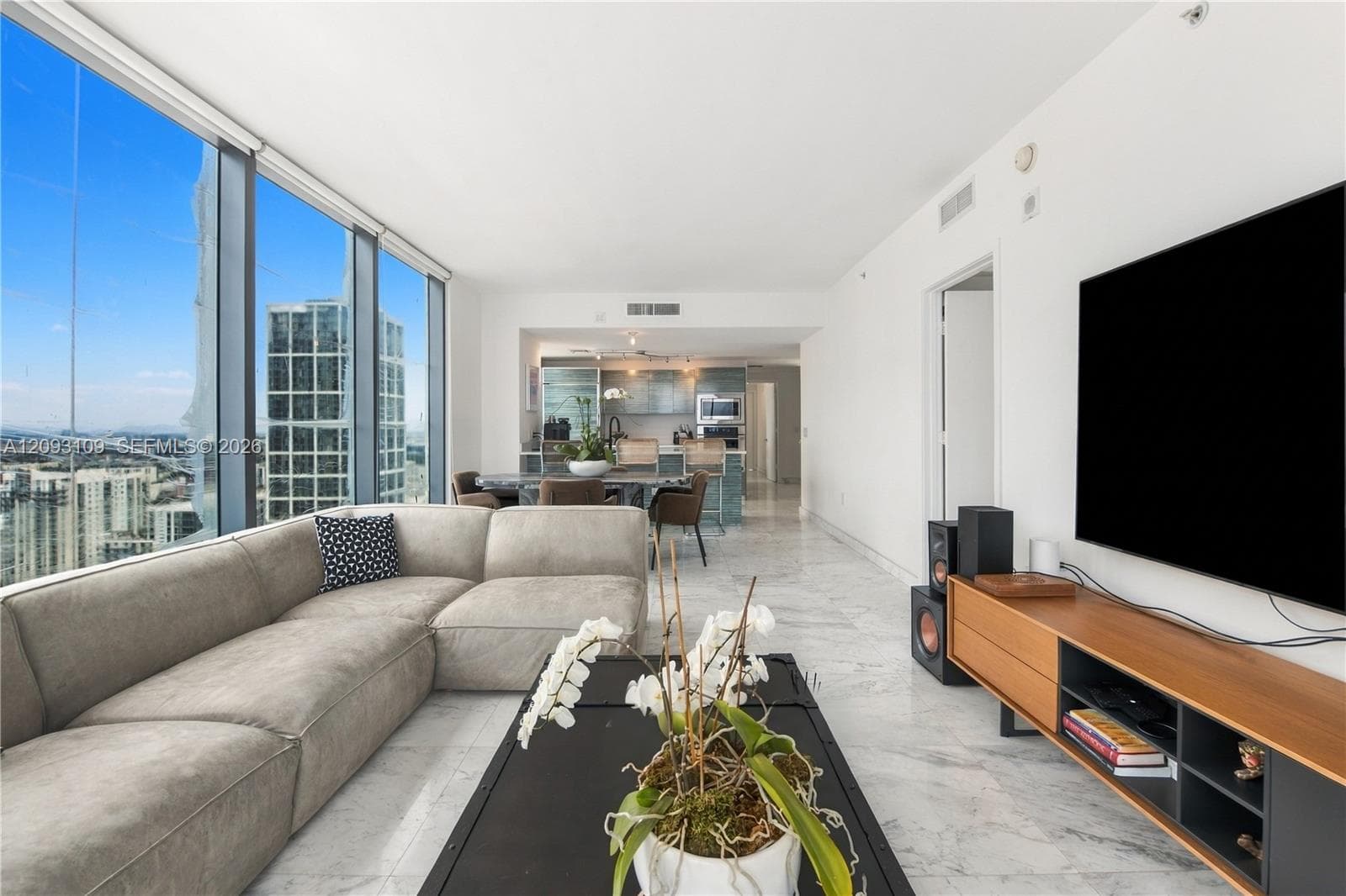 Icon Bay · #3308 in Miami - Photo 8