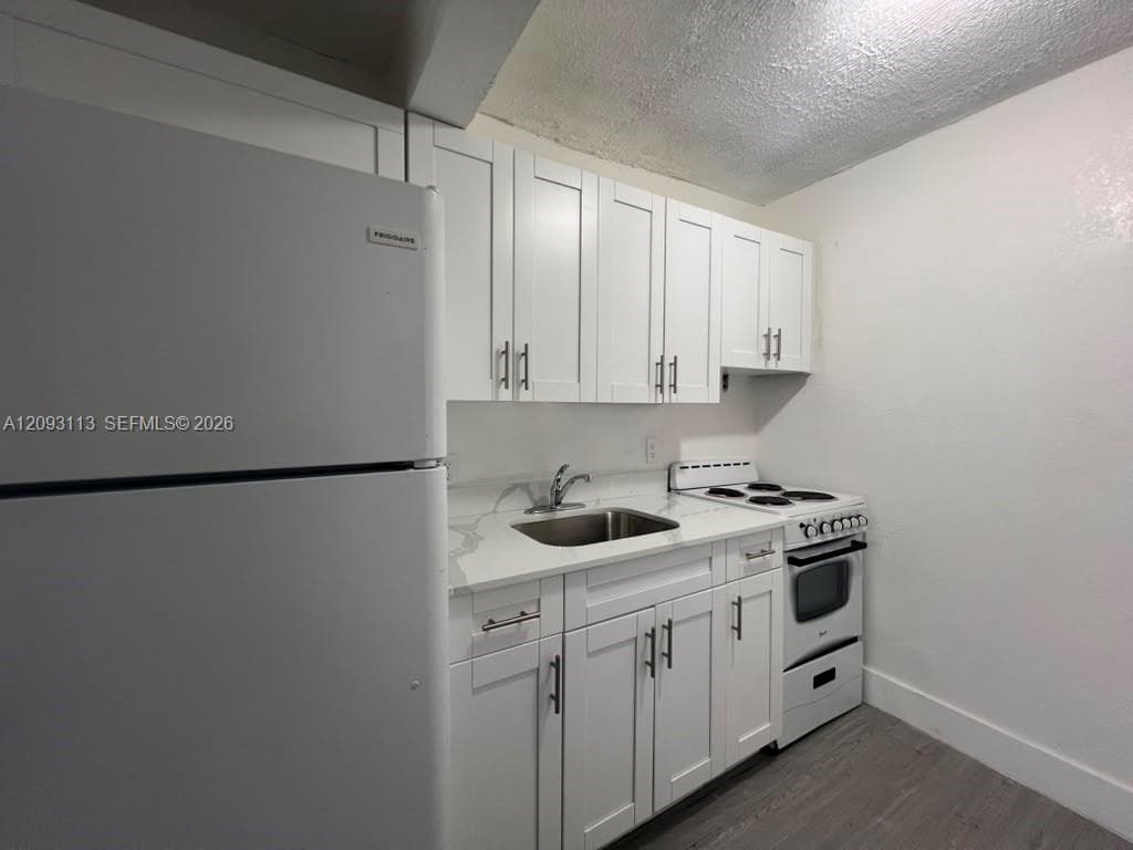 BEUCHLER SUB AMD · #16 in Miami - Photo 2