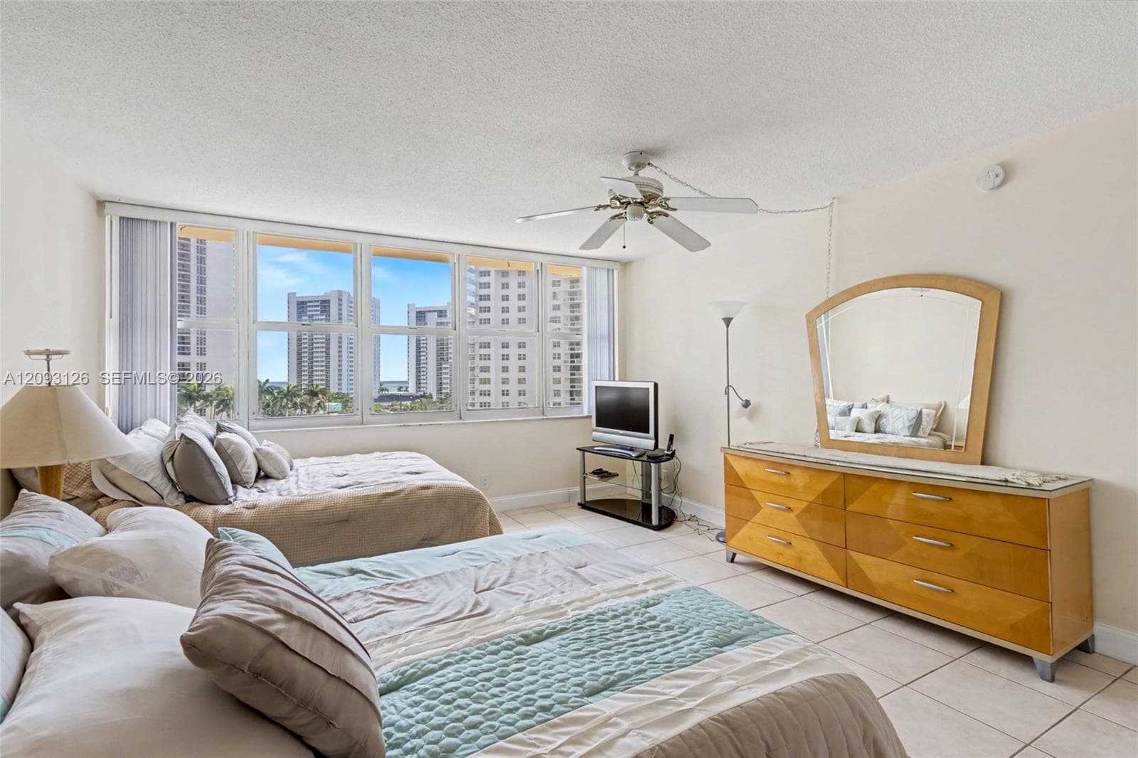 Imperial Towers · #609 in Hallandale Beach - Photo 27