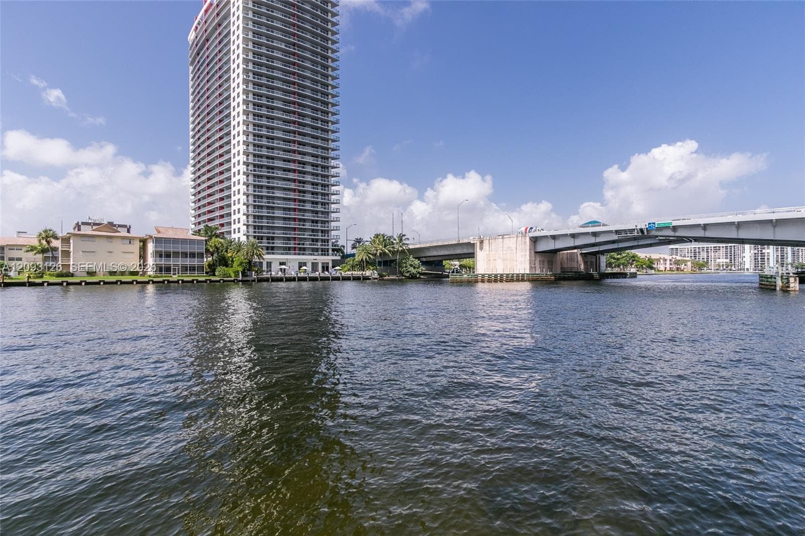 Imperial Towers · #609 in Hallandale Beach - Photo 3