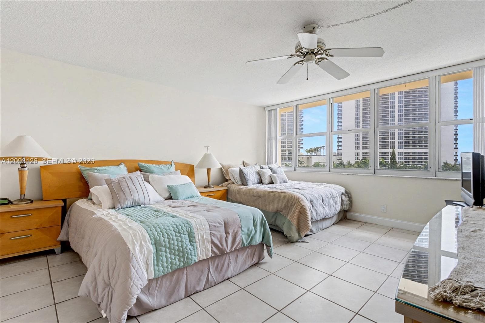 Imperial Towers · #609 in Hallandale Beach - Photo 28