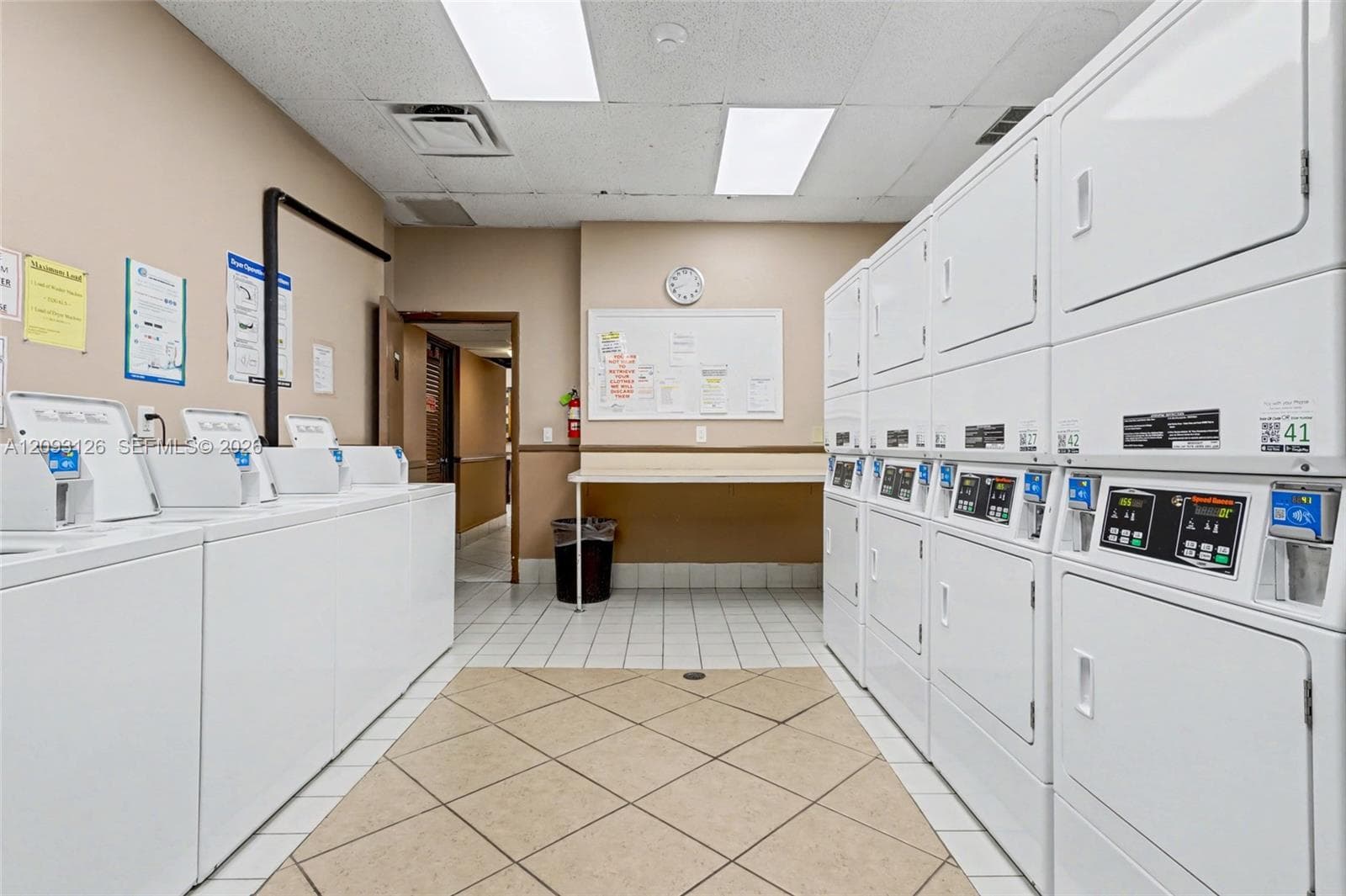 Imperial Towers · #609 in Hallandale Beach - Photo 38