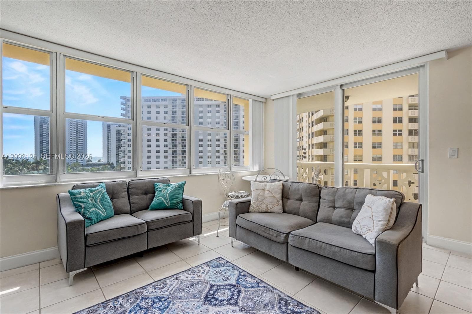 Imperial Towers · #609 in Hallandale Beach - Photo 4