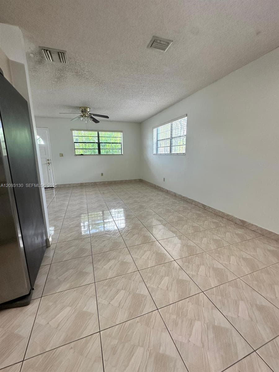 11610 SW 181st St photo 3