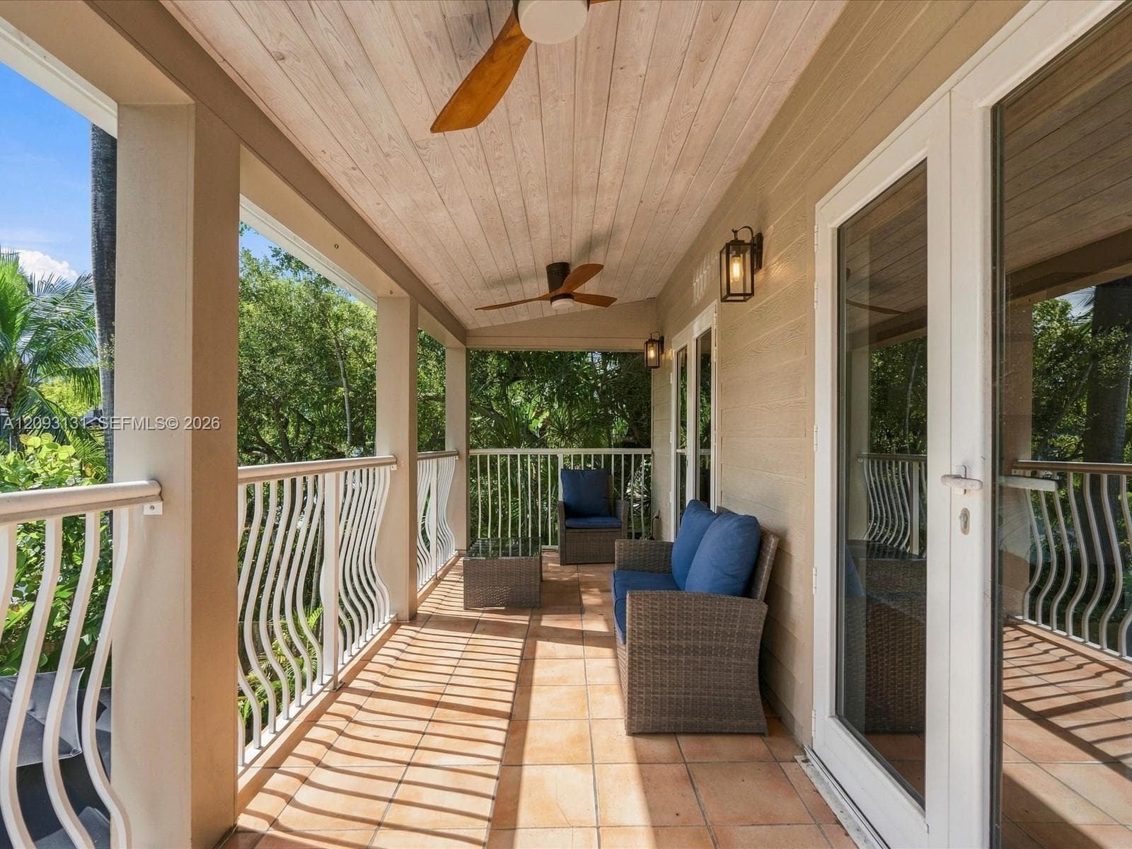 440 Victoria Ter photo 23