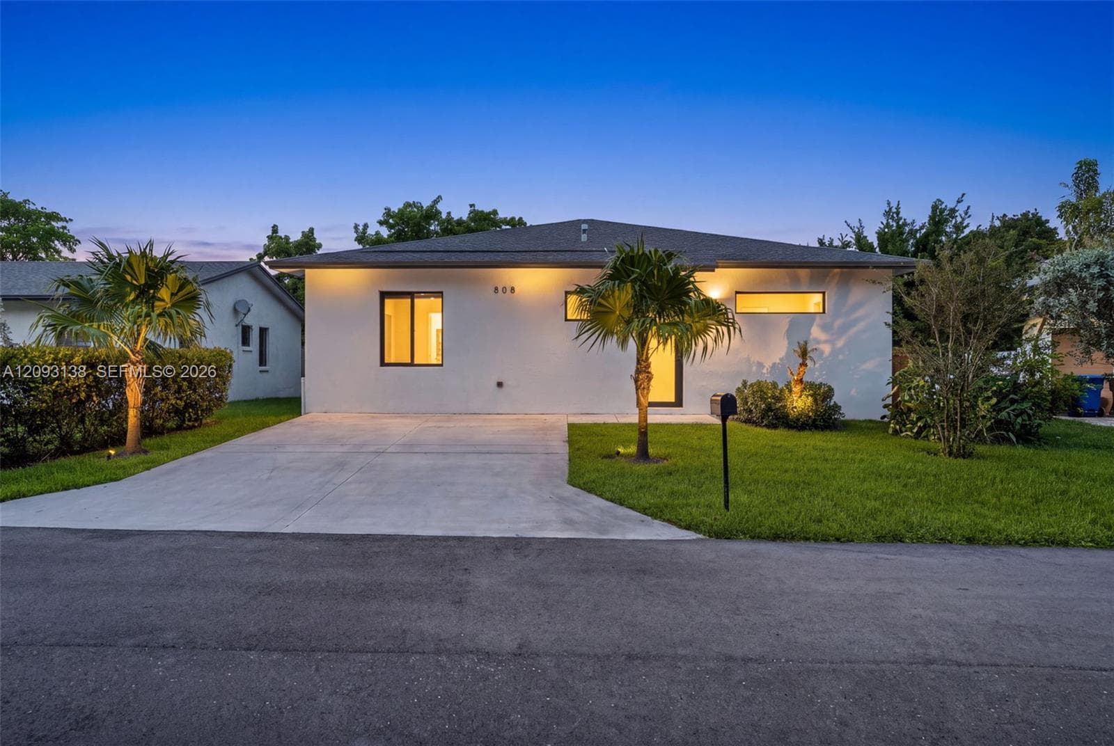 808 NW 5th Ter photo 28