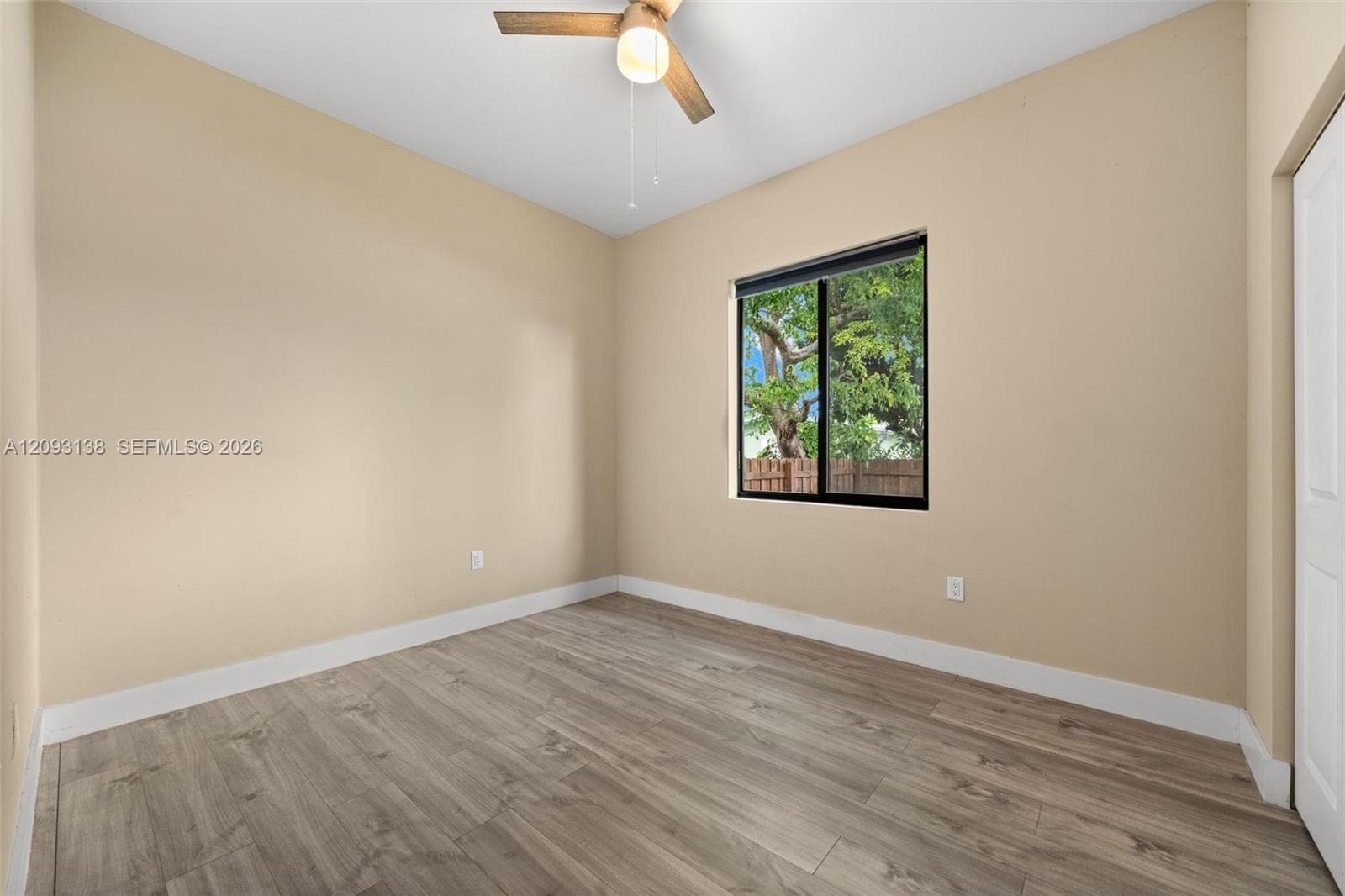 808 NW 5th Ter photo 18
