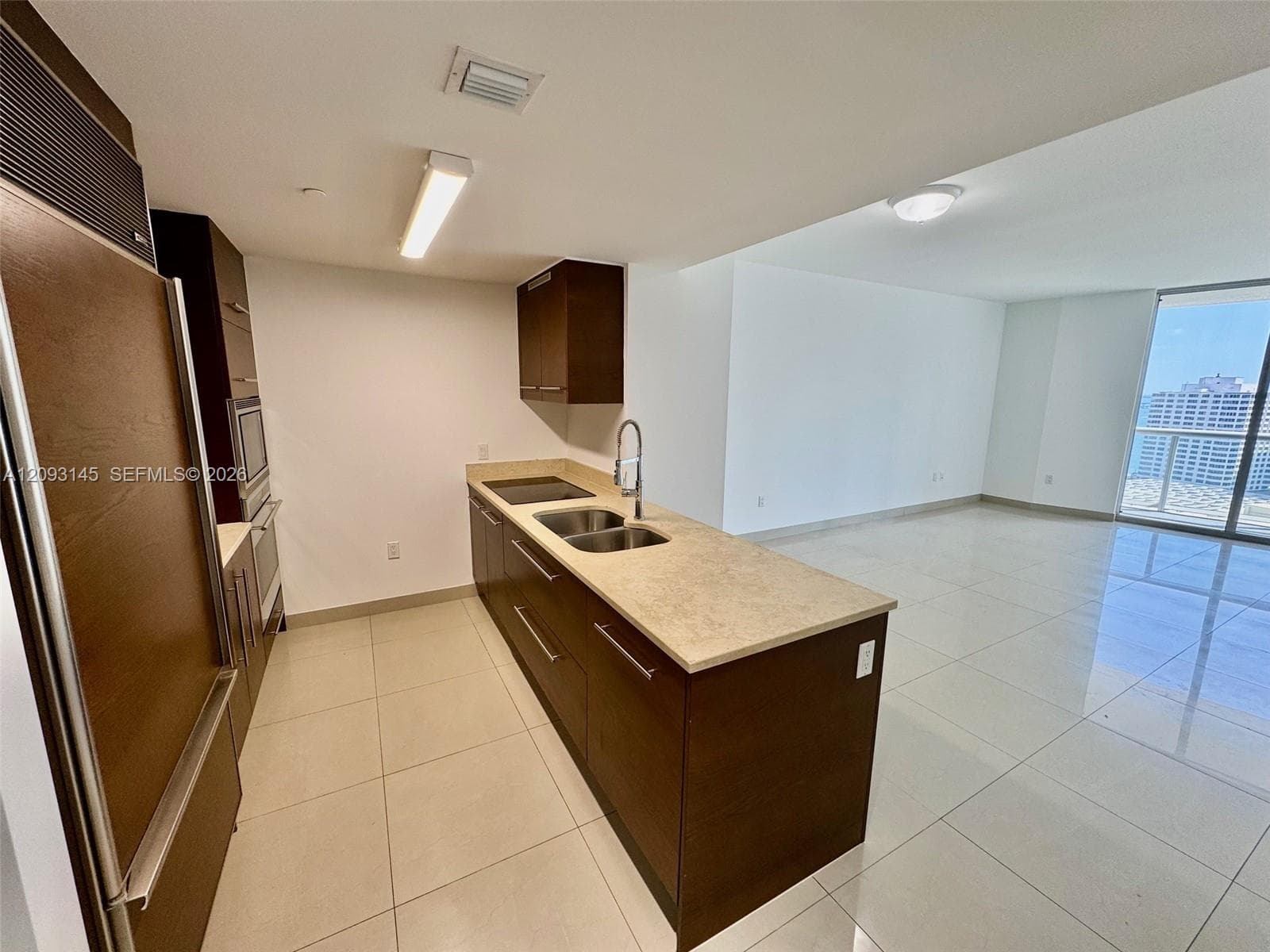 Icon Brickell I · #1809 in Miami - Photo 2