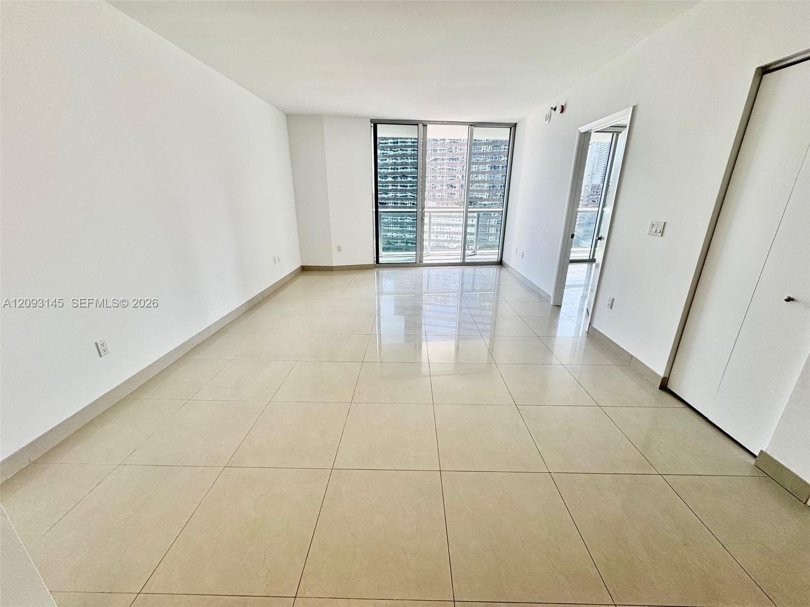 Icon Brickell I · #1809 in Miami - Photo 4