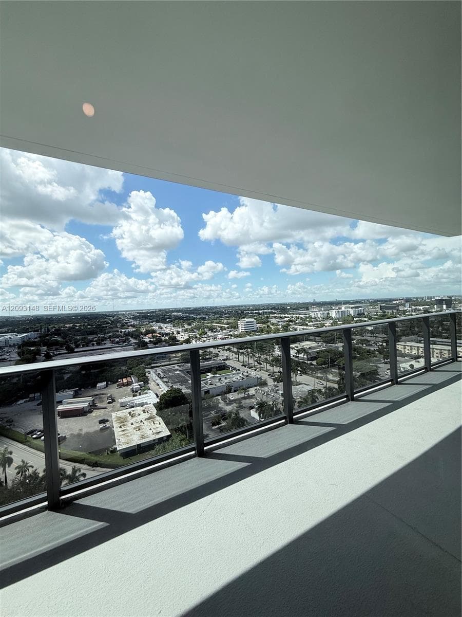 HALLANDALE OASIS WEST TOW · #1901 in Hallandale Beach - Photo 42