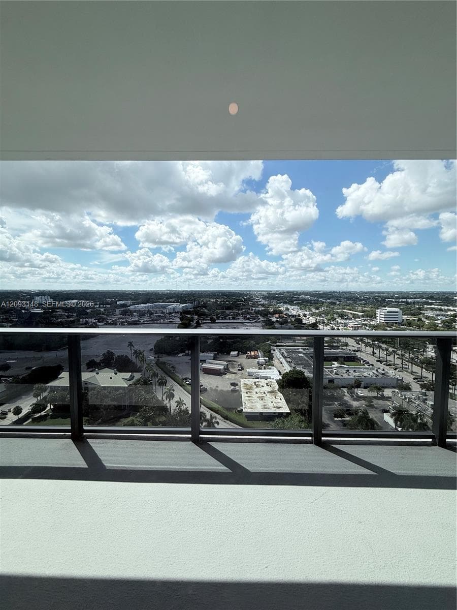 HALLANDALE OASIS WEST TOW · #1901 in Hallandale Beach - Photo 43
