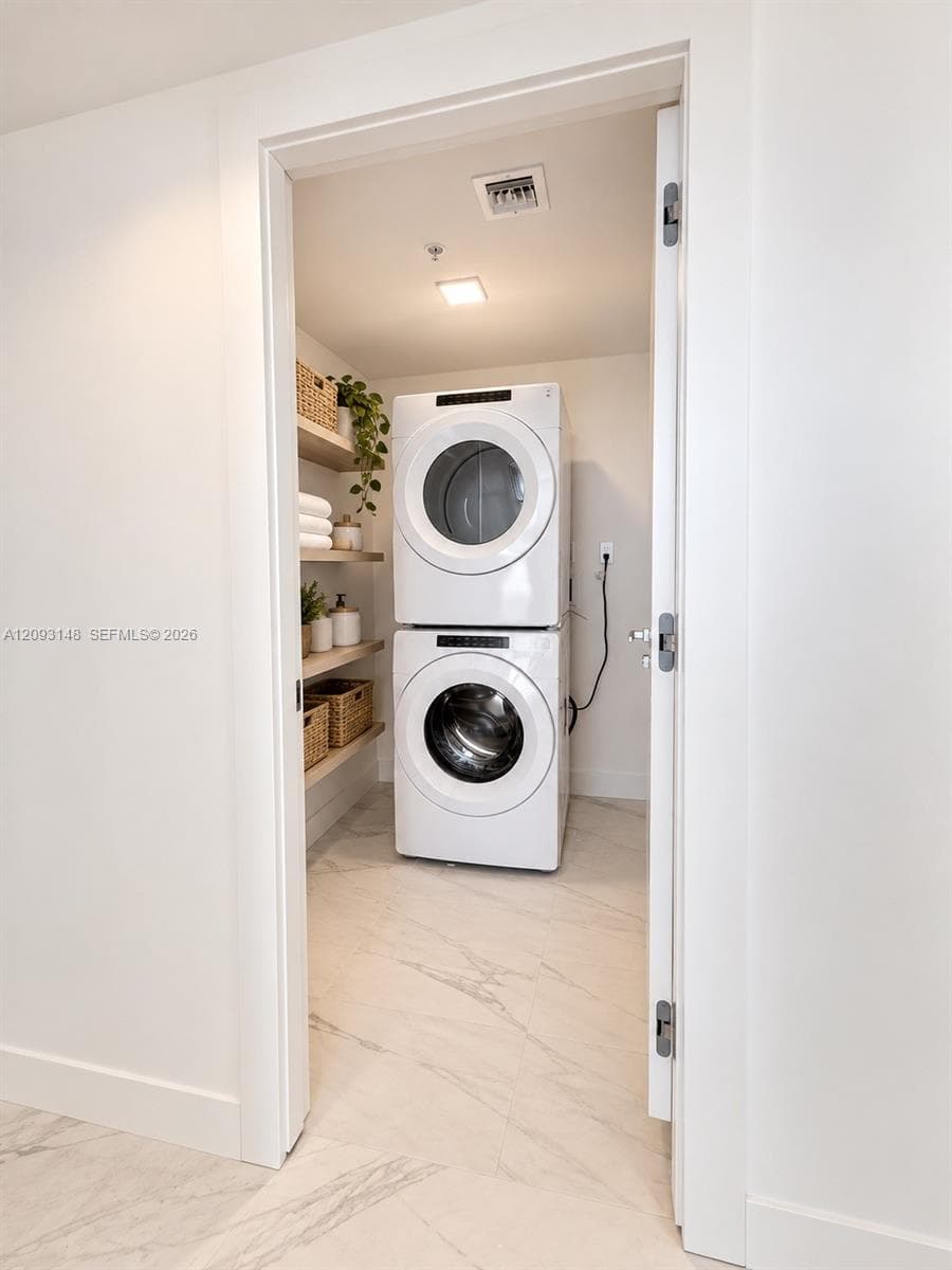 Virtually Staged – Furniture and décor shown are digitally added for visualization purposes only.