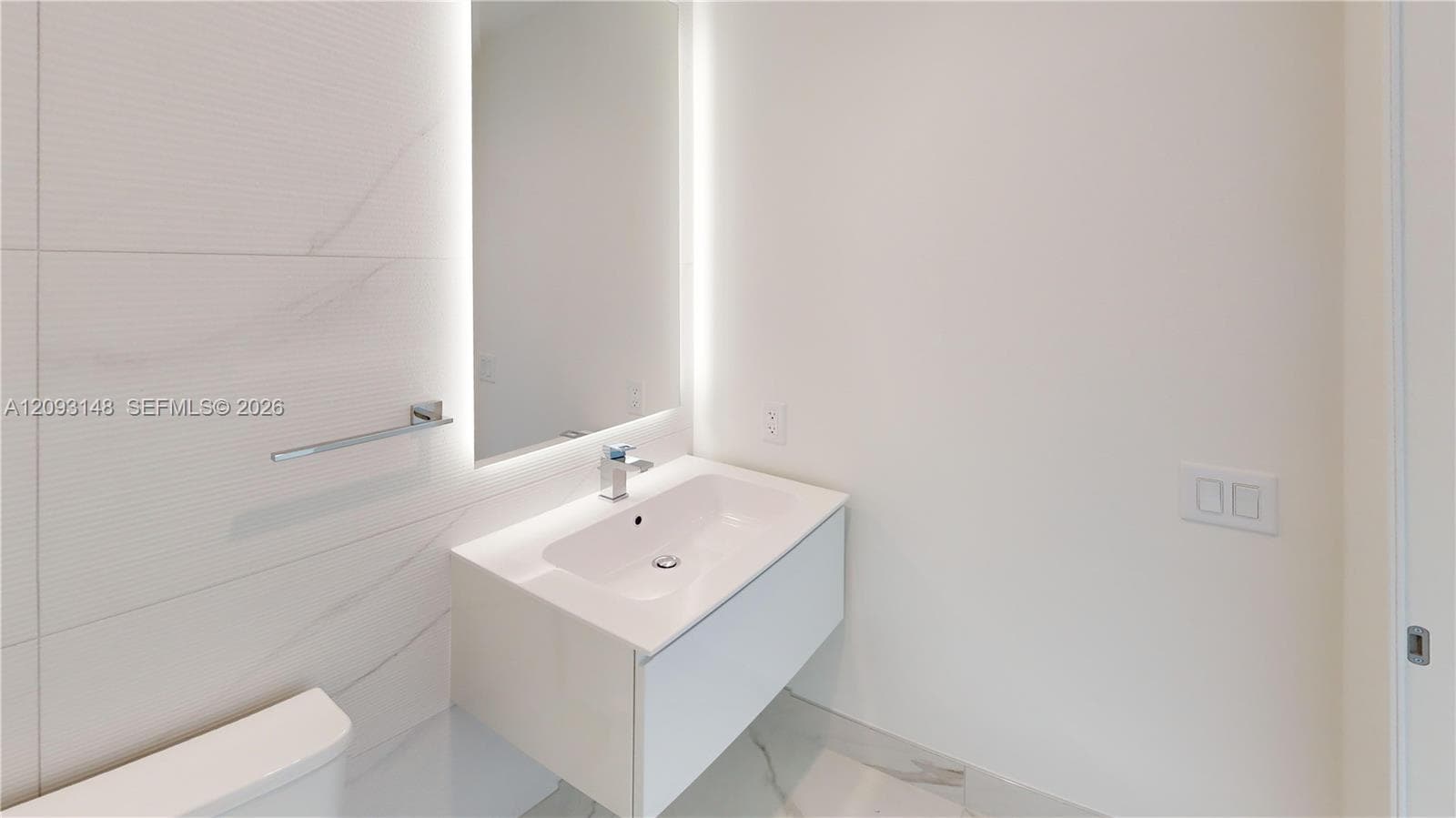HALLANDALE OASIS WEST TOW · #1901 in Hallandale Beach - Photo 69