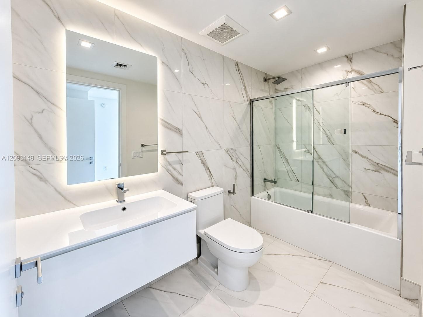 HALLANDALE OASIS WEST TOW · #1901 in Hallandale Beach - Photo 10