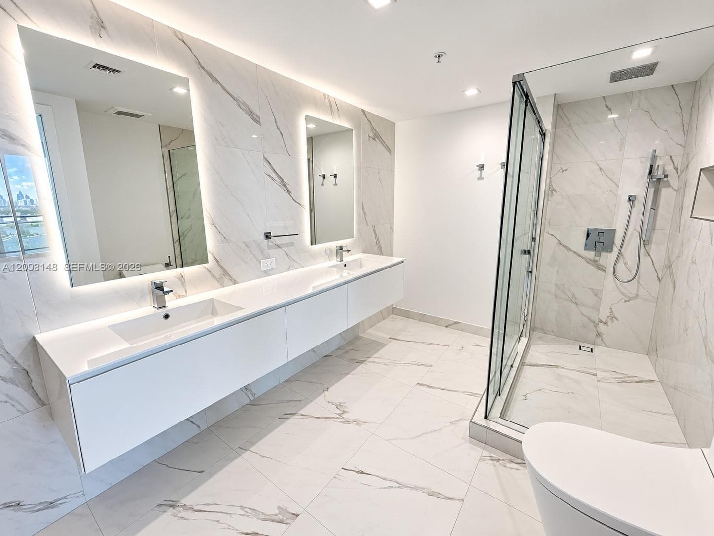 HALLANDALE OASIS WEST TOW · #1901 in Hallandale Beach - Photo 11