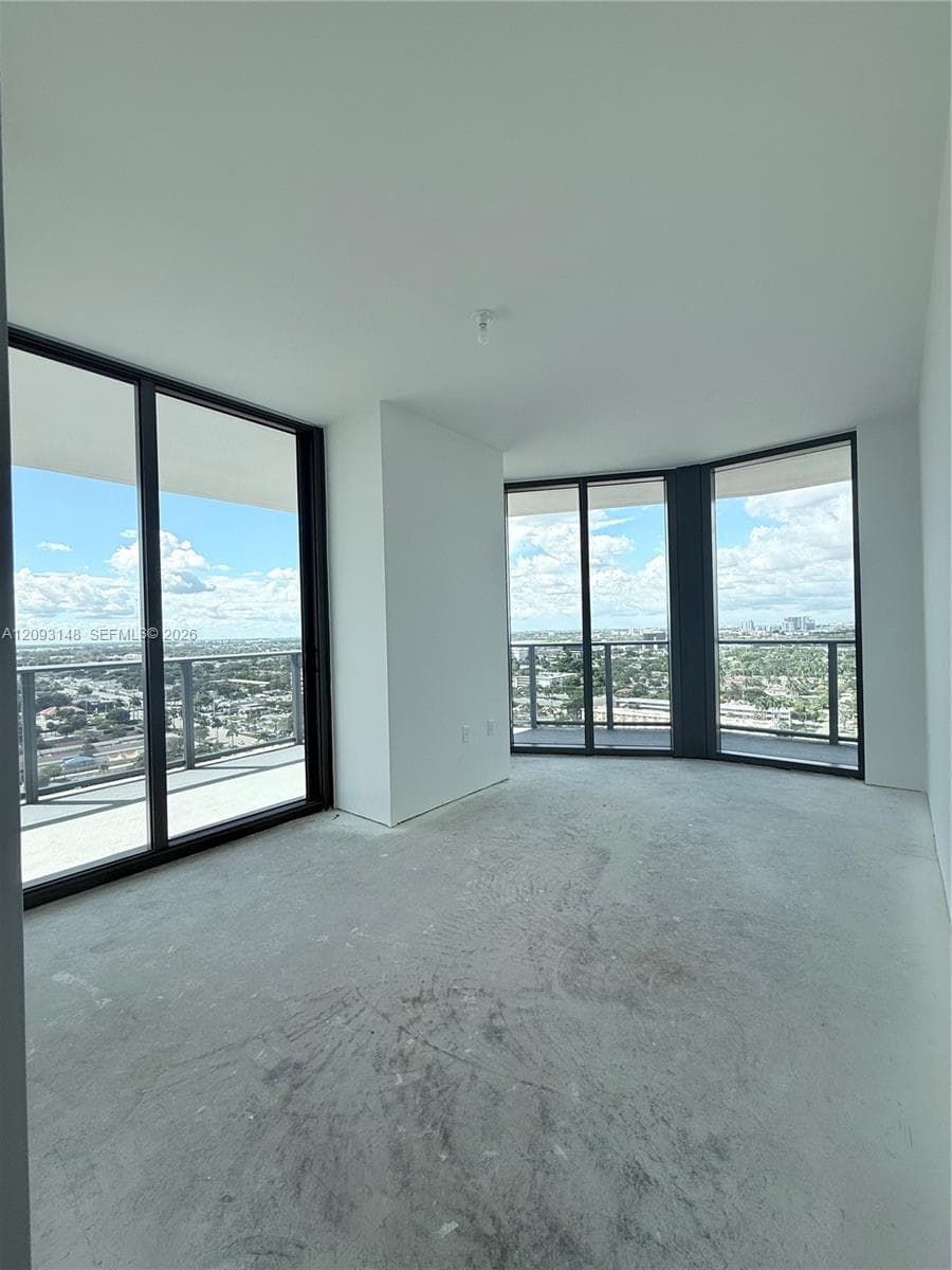 HALLANDALE OASIS WEST TOW · #1901 in Hallandale Beach - Photo 31