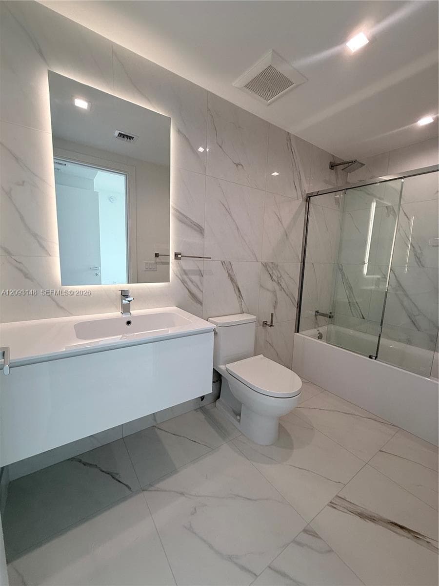 HALLANDALE OASIS WEST TOW · #1901 in Hallandale Beach - Photo 39
