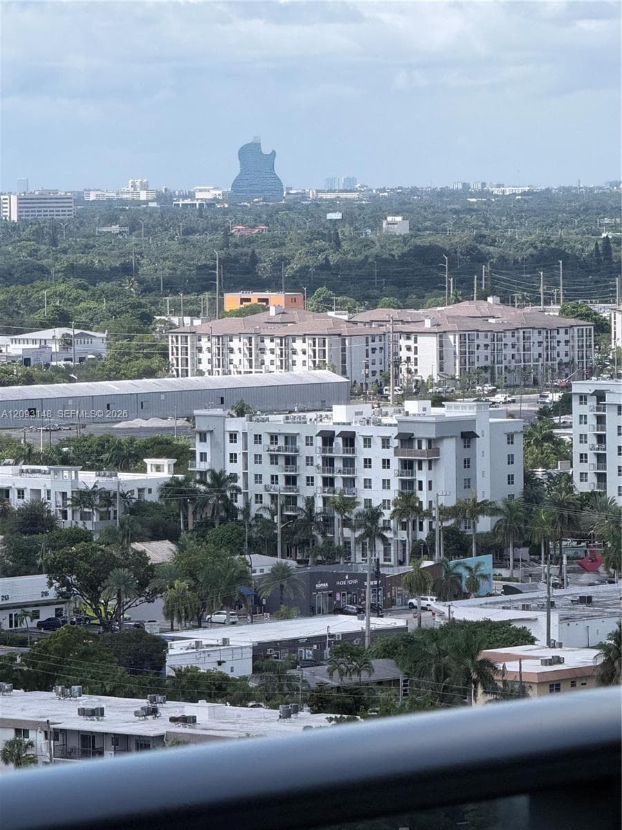 HALLANDALE OASIS WEST TOW · #1901 in Hallandale Beach - Photo 21
