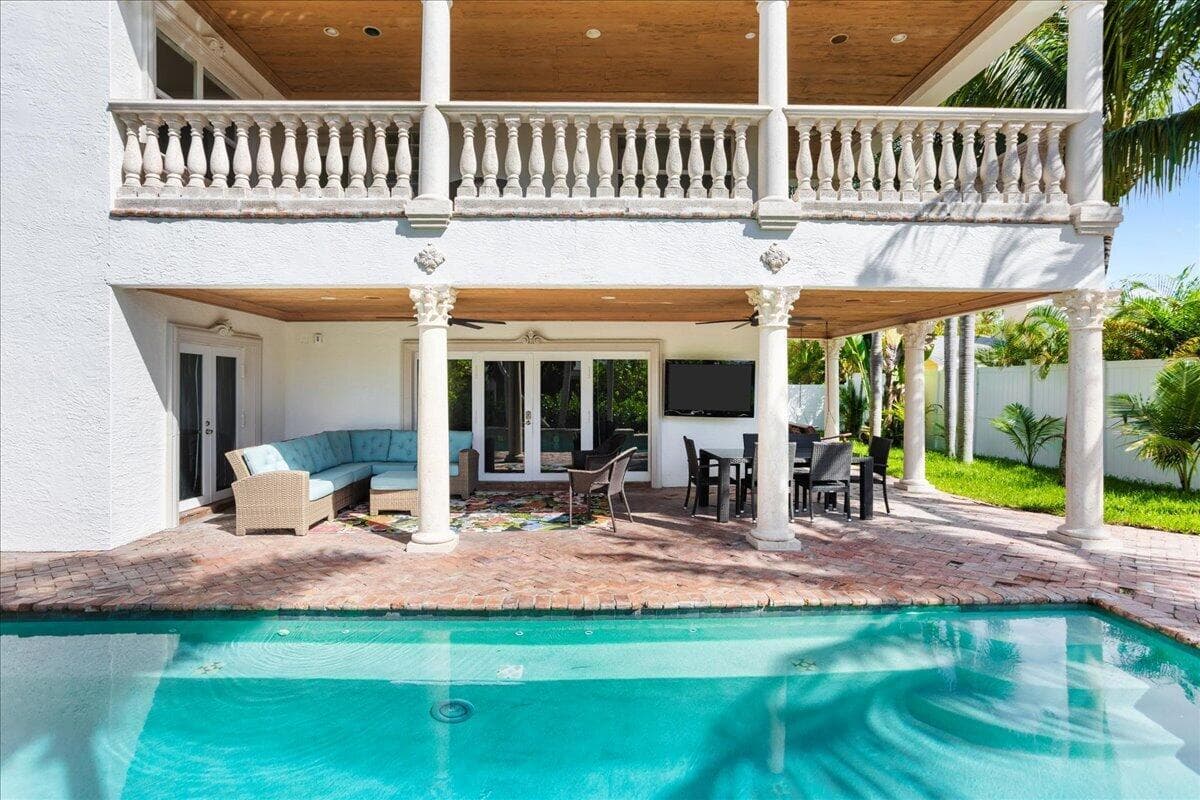 10.7-POOL east view