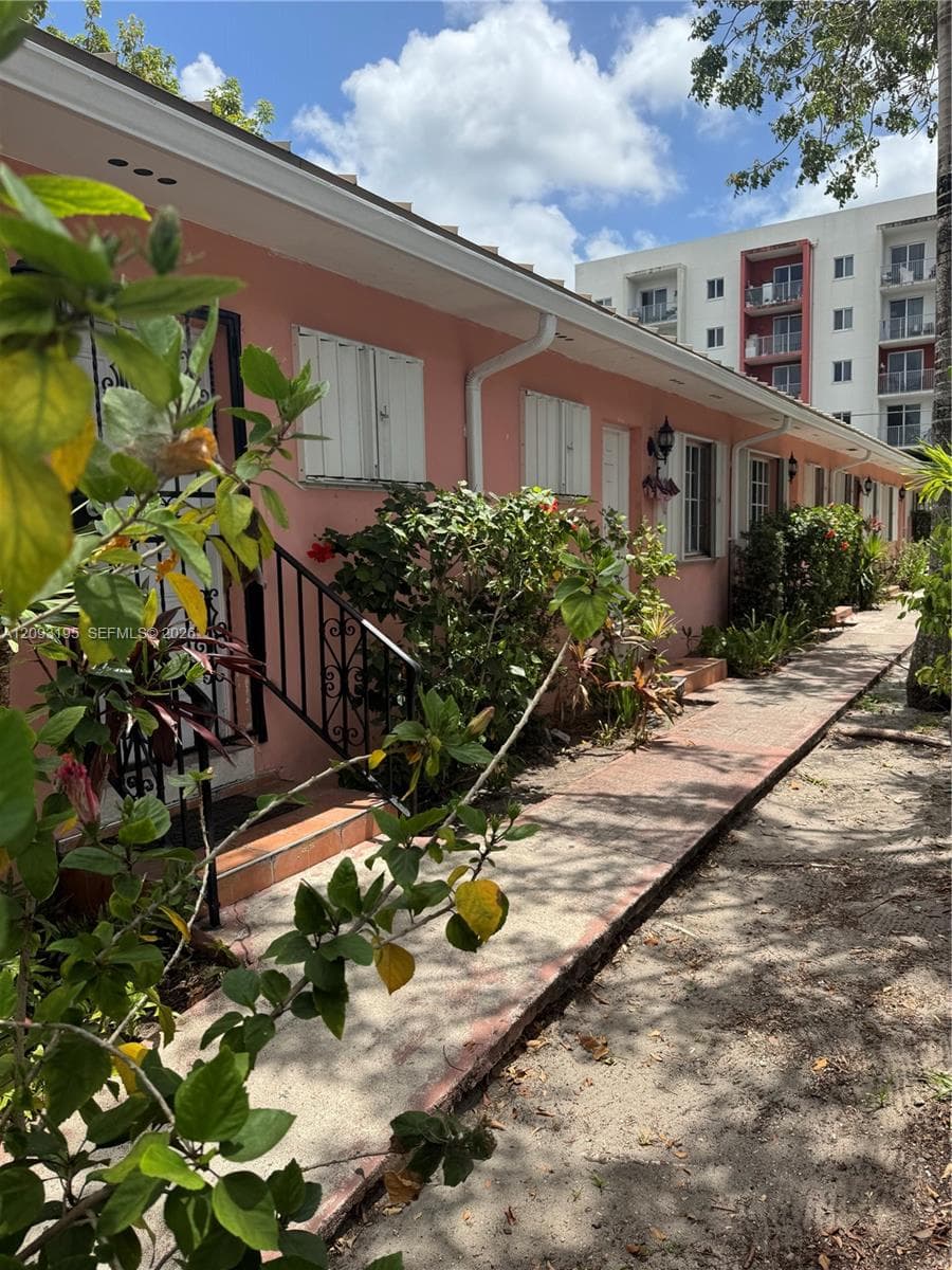 LAWRENCE ESTATE LAND CO · #3 in Miami - Photo 1