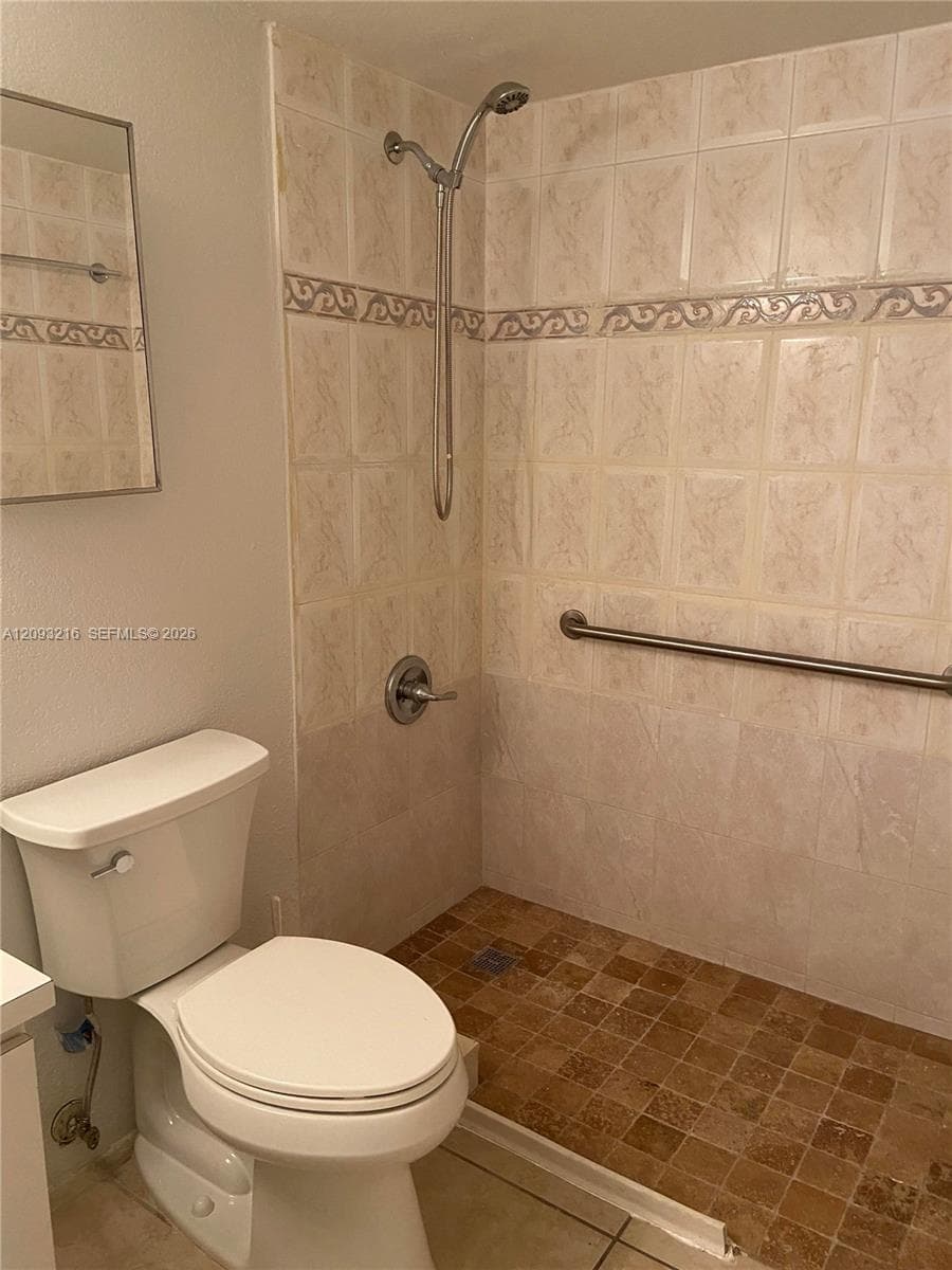 LAS ESTRELLAS · #127 in Hialeah - Photo 9