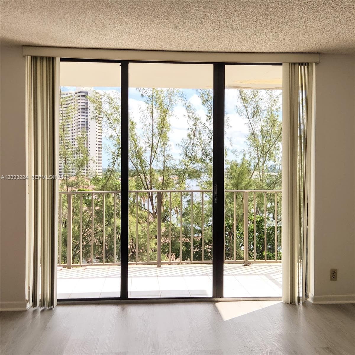 THE CLIPPER AT BISC COVE · #805 in Aventura - Photo 5
