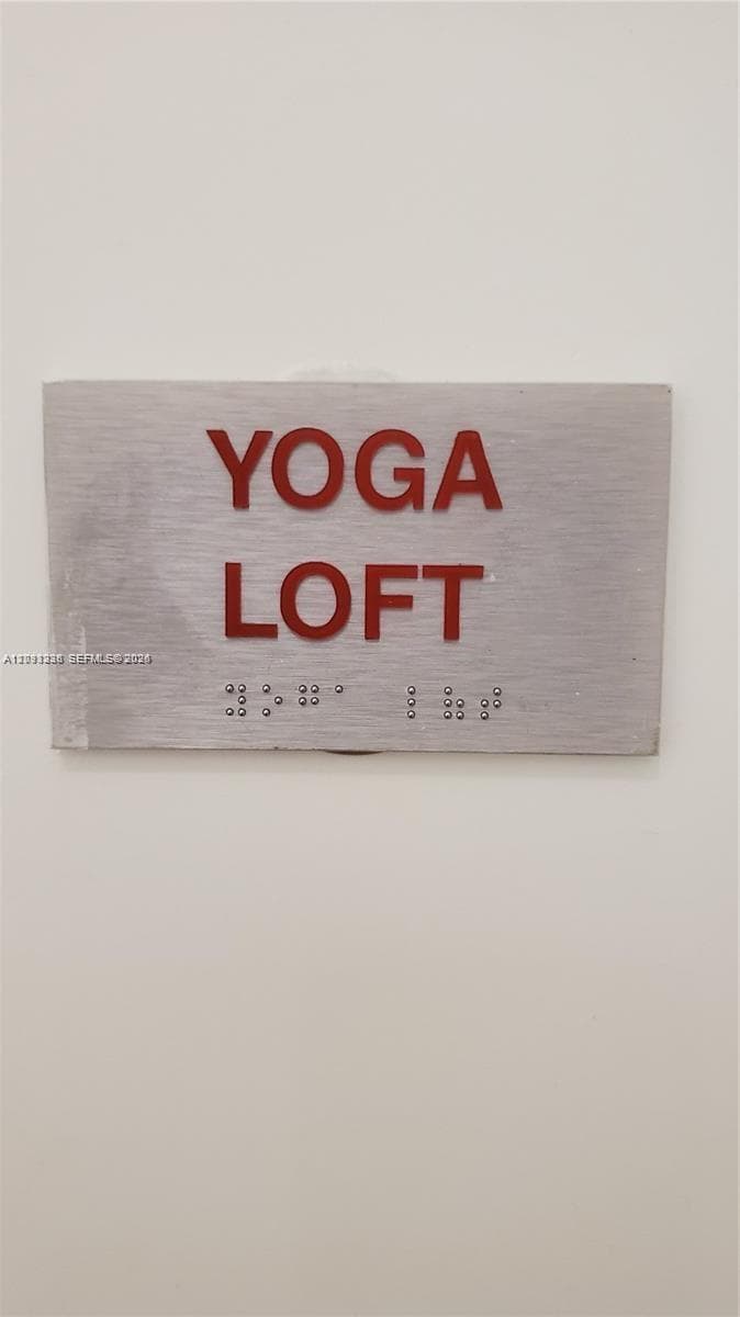 Canvas · #1002 in Miami - Photo 20