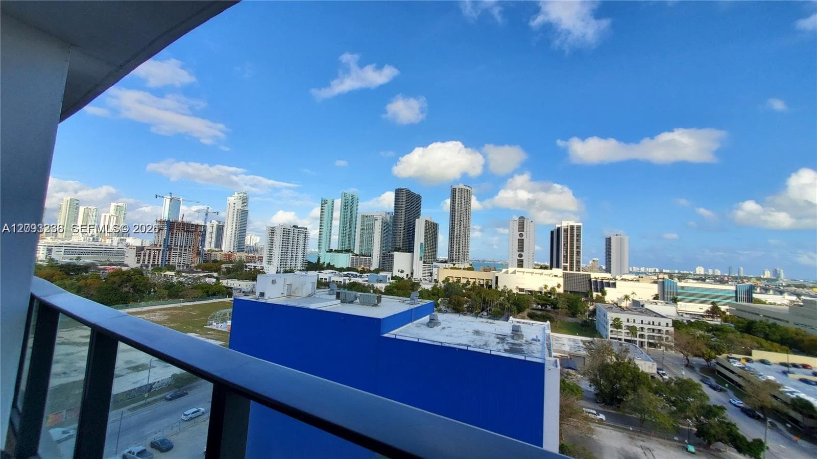 Canvas · #1002 in Miami - Photo 29