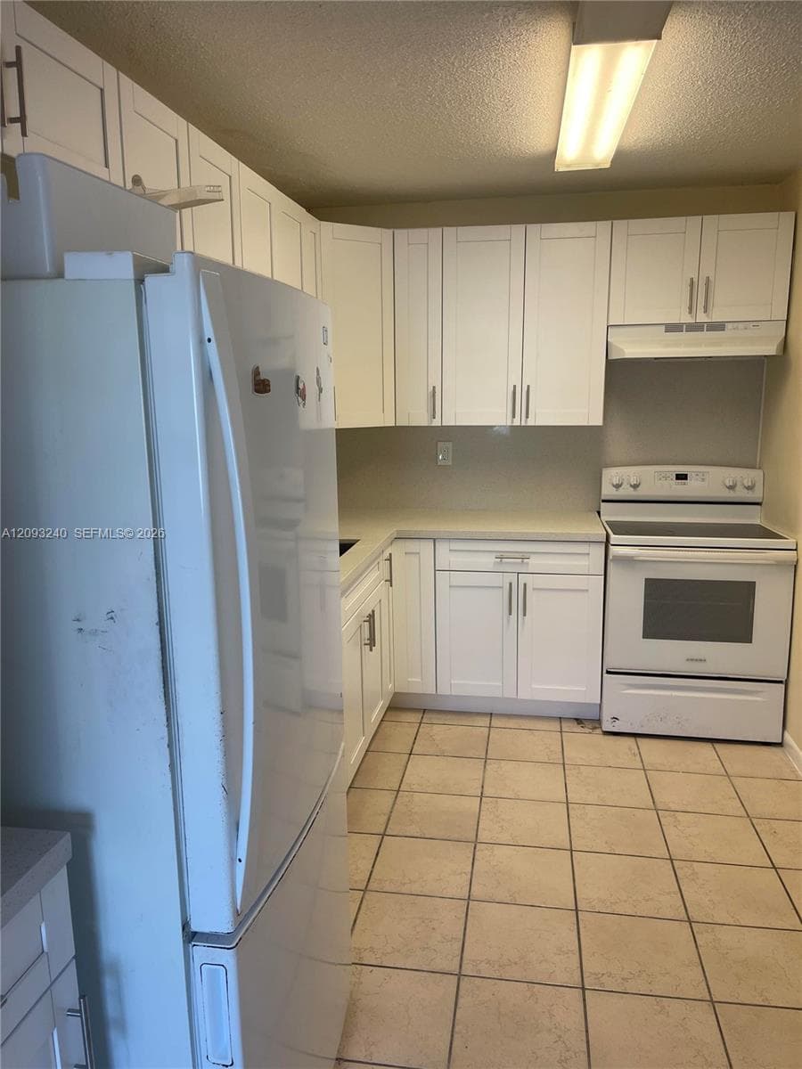 KINGS COVE CONDO · #221 in Hialeah - Photo 6