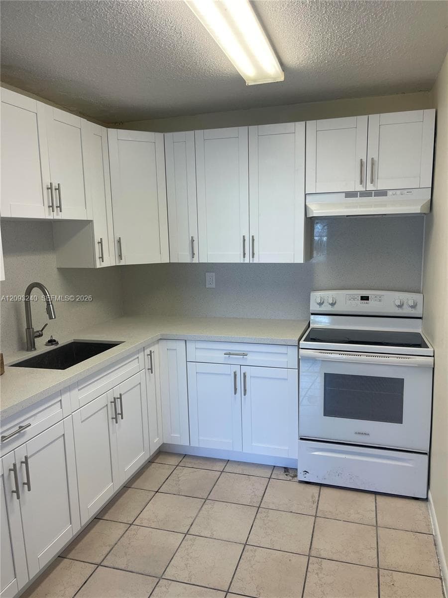 KINGS COVE CONDO · #221 in Hialeah - Photo 5