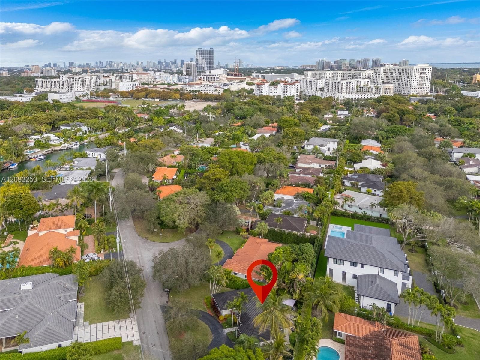 700 Vilabella Ave photo 46