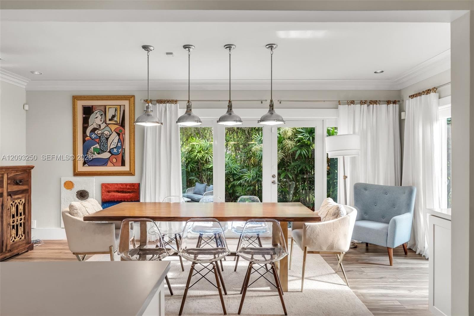 700 Vilabella Ave photo 22