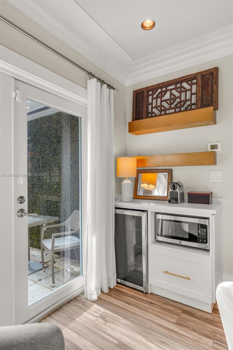 700 Vilabella Ave photo 24