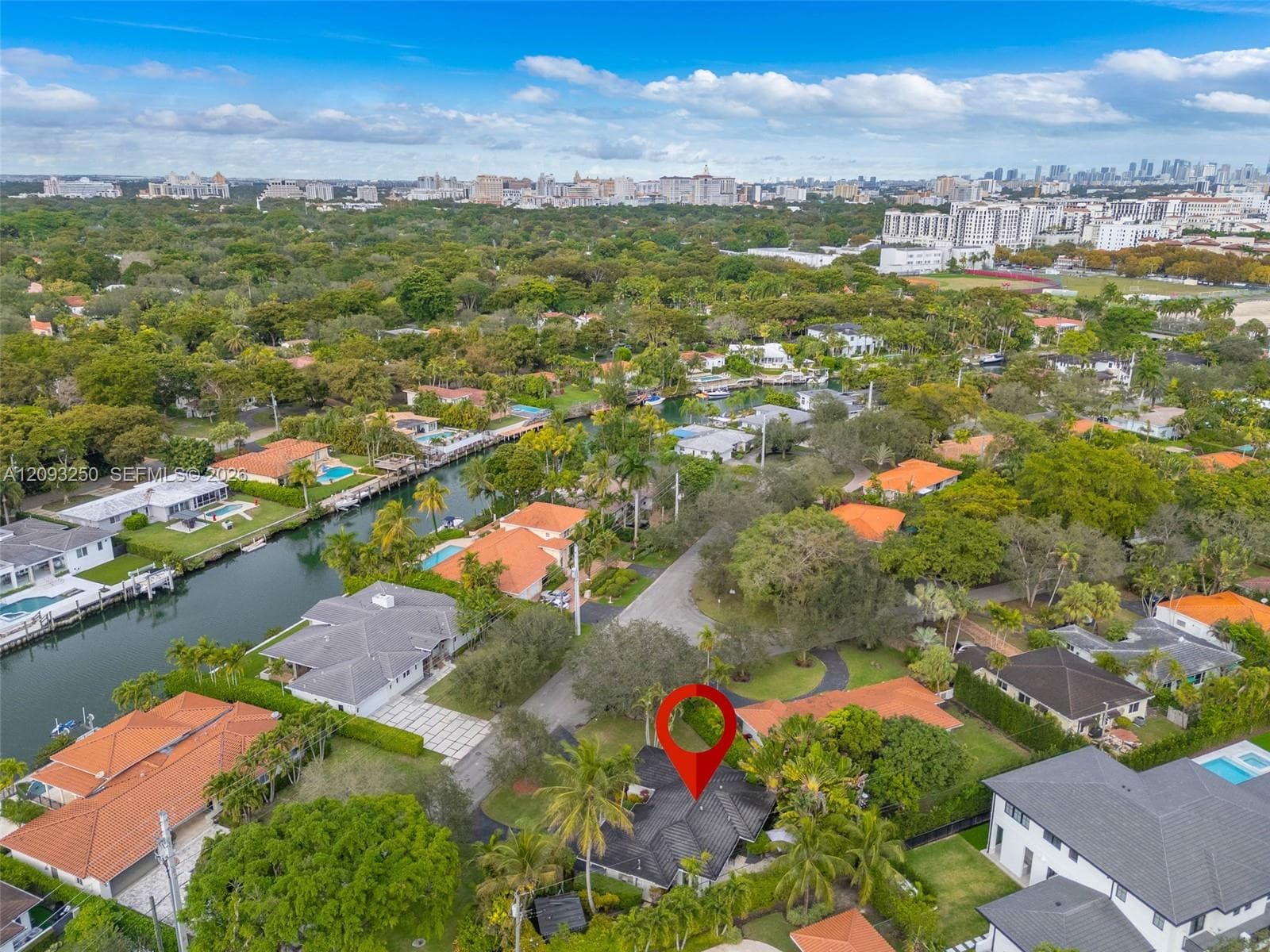 700 Vilabella Ave photo 48