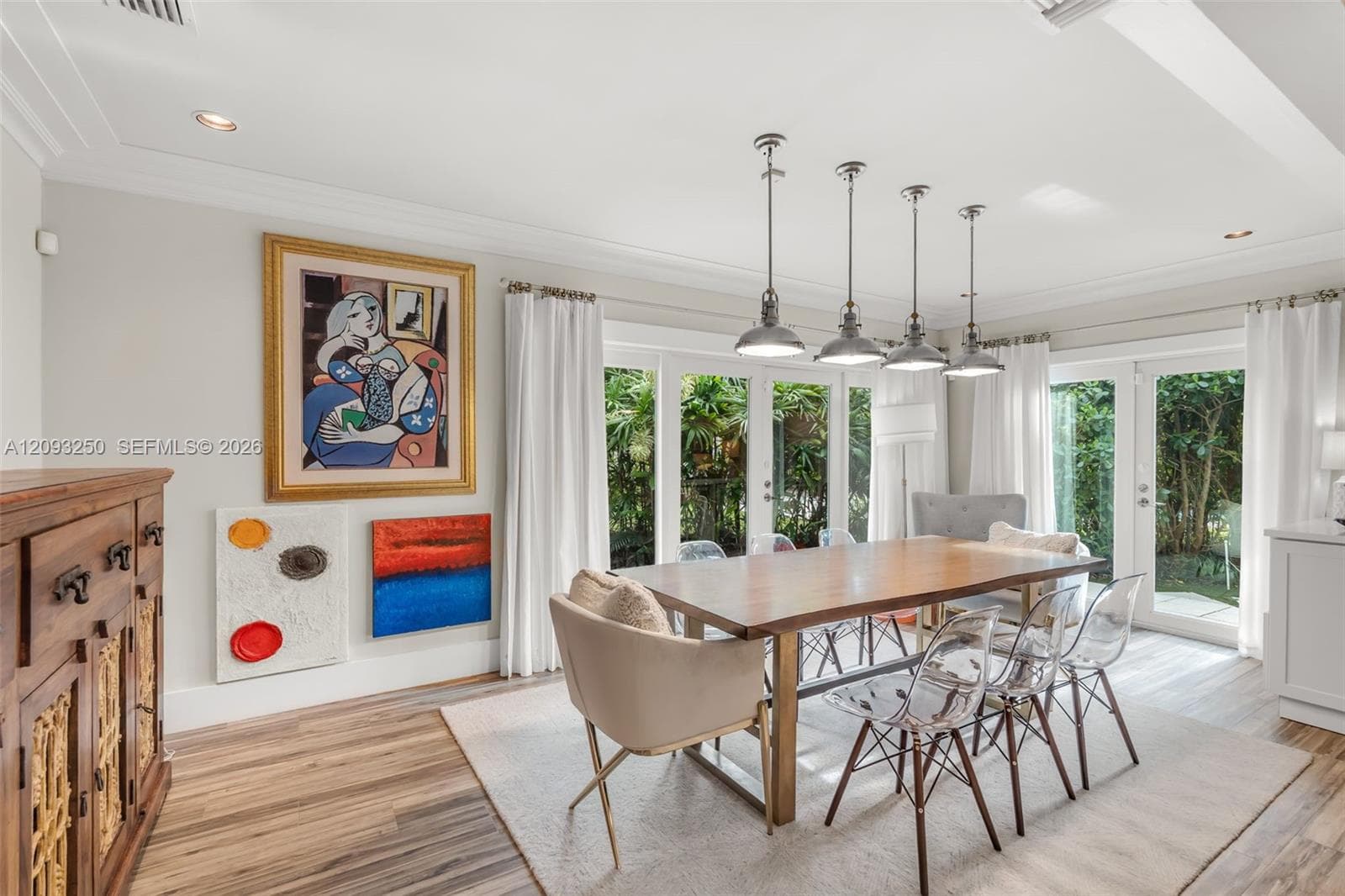 700 Vilabella Ave photo 4