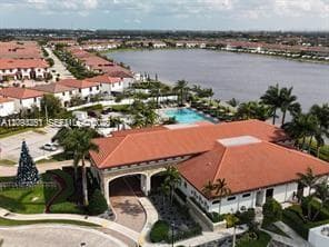 AQUABELLA NORTH in Hialeah - Photo 5