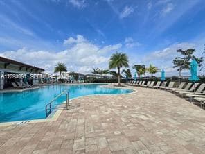 AQUABELLA NORTH in Hialeah - Photo 9