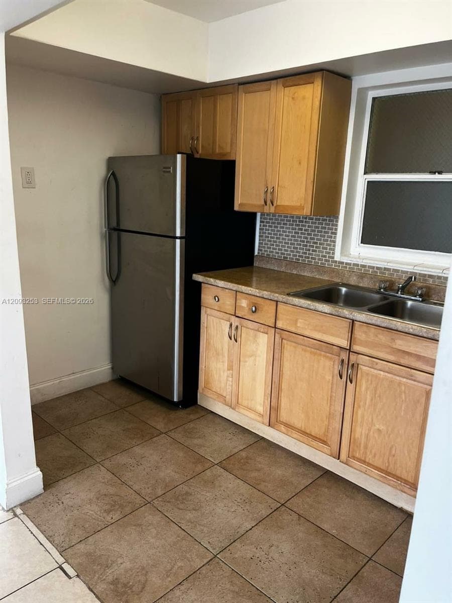 VILLAGE AT DADELAND CONDO · #K410 in Miami - Photo 8