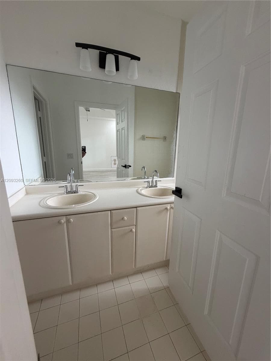 1432 SE 25th Ave photo 16