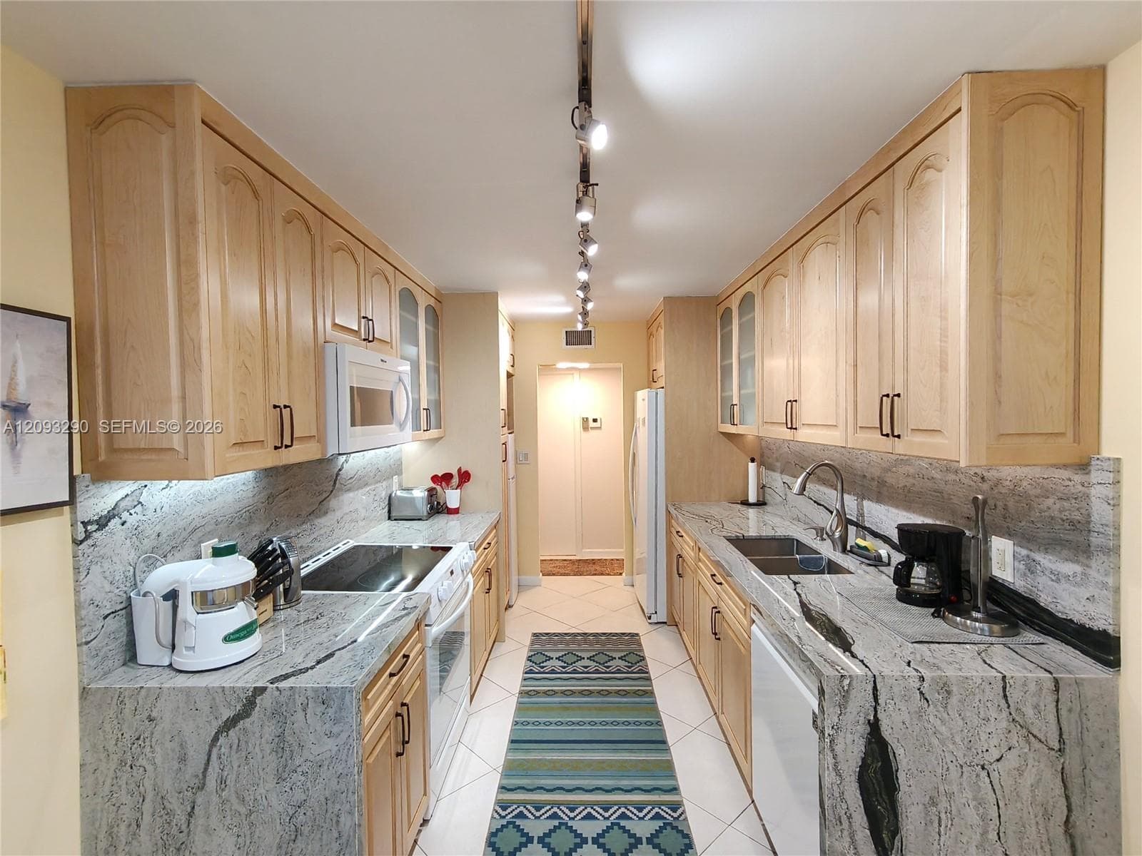AQUARIUS CONDO · #1106S in Hollywood - Photo 2