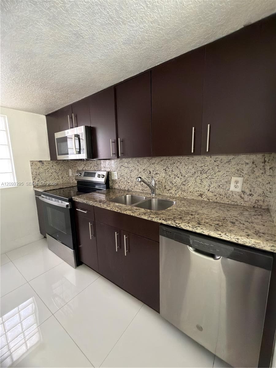 HAVANAH ROADS CONDO · #204 in Miami - Photo 4