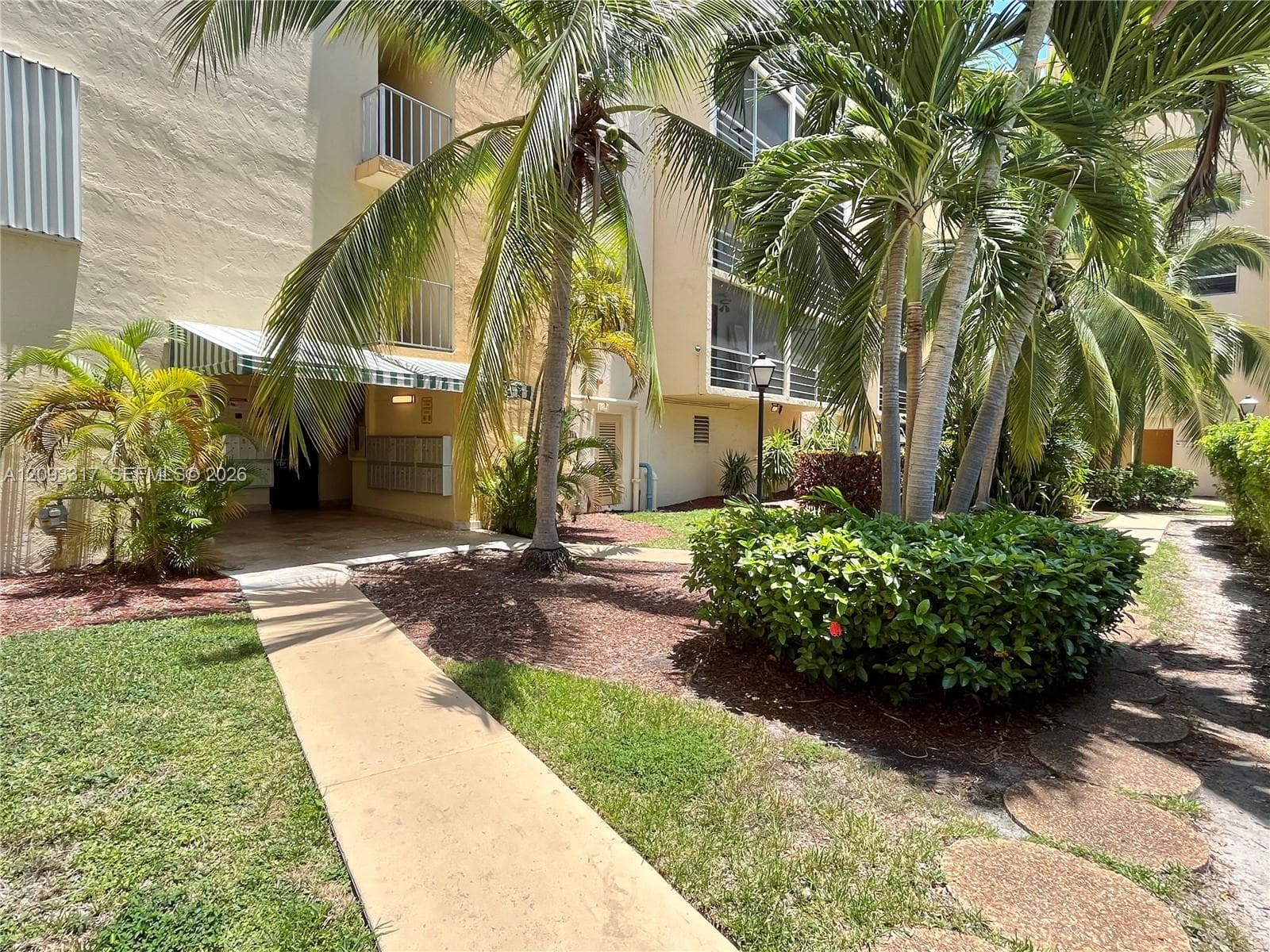 BAYSWATER COURT CONDO · #5P in North Miami Beach - Photo 22
