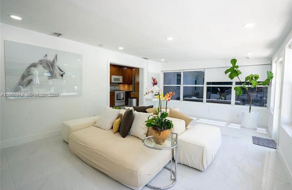 31 SW 6th St photo 17