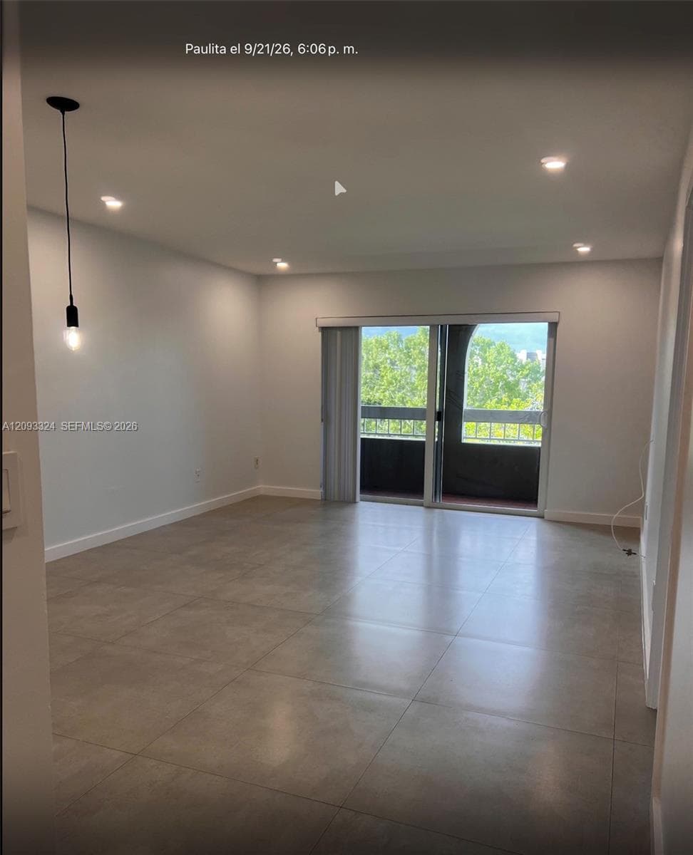 VILLAGE OF KINGS CREEK CO · #402 in Miami - Photo 10