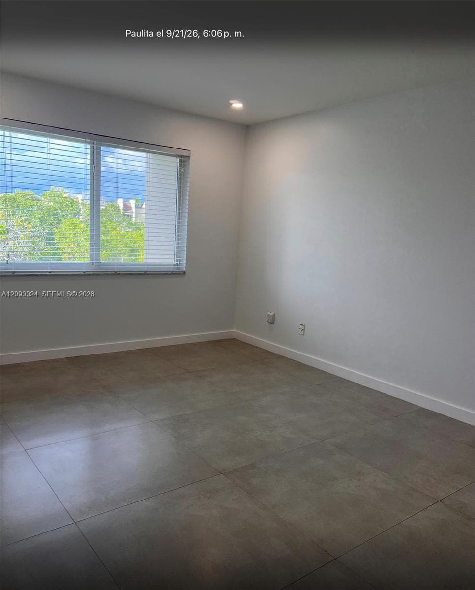 VILLAGE OF KINGS CREEK CO · #402 in Miami - Photo 4
