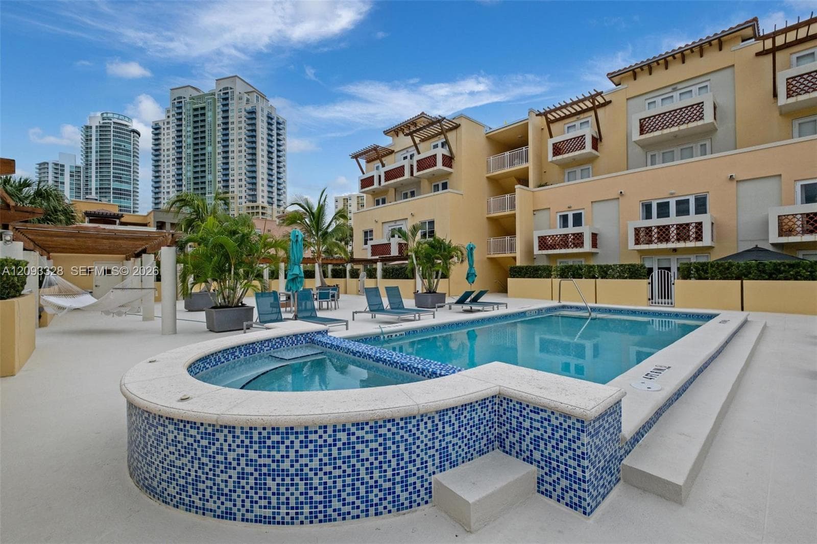 THE AMBASSADORS CONDO · #405 in Miami Beach - Photo 21