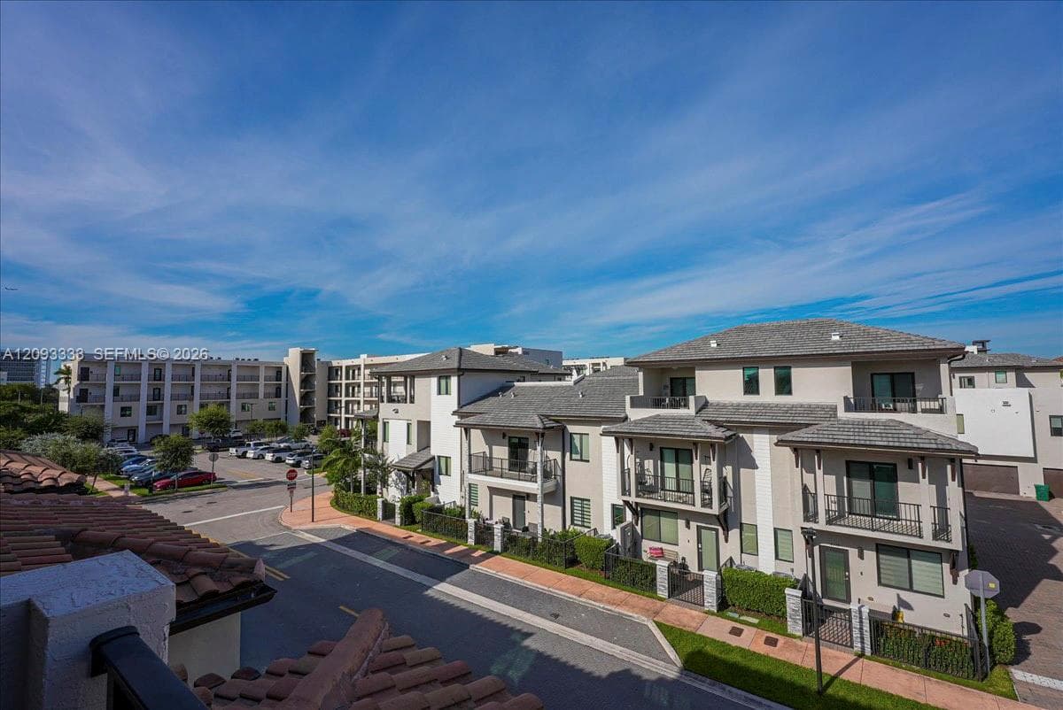 URBANA AT DOWNTOWN DORAL in Doral - Photo 36