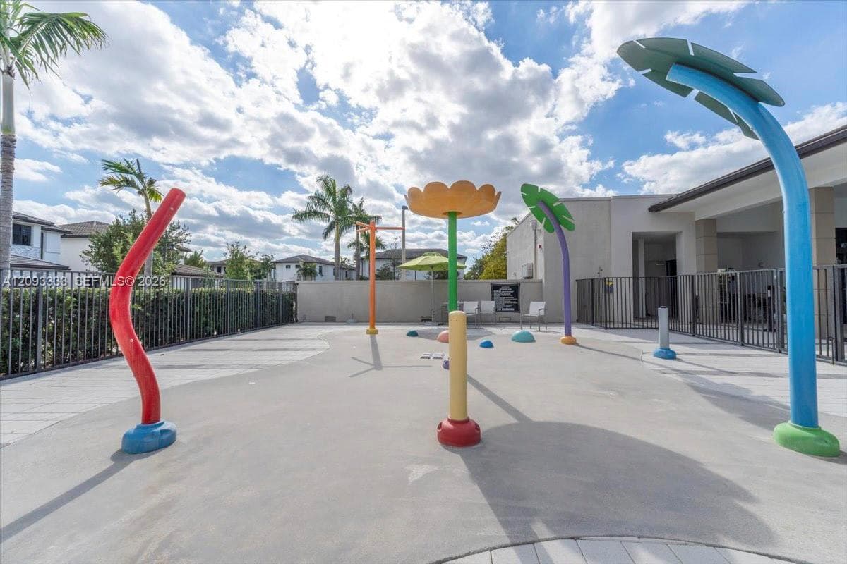 URBANA AT DOWNTOWN DORAL in Doral - Photo 40